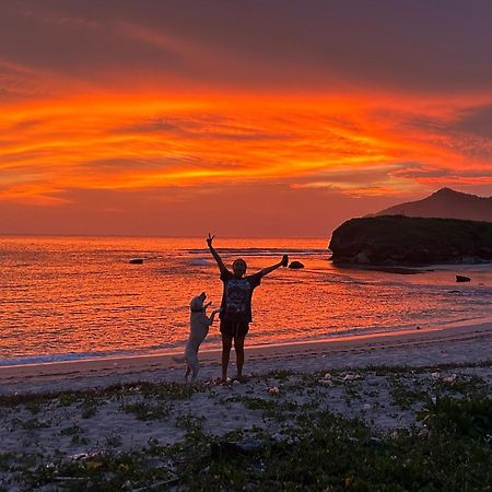 Mama Nings Beach Hotel Sekongkang Luaran gambar
