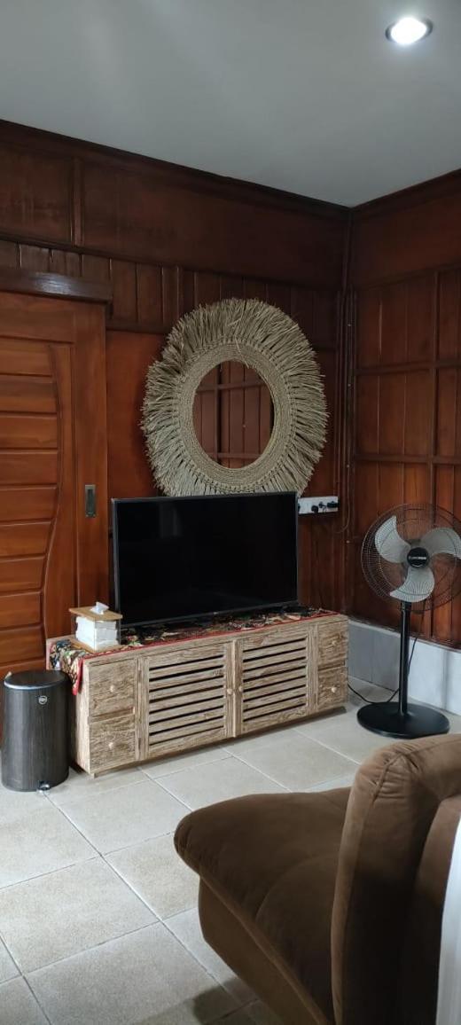 Mama Nings Beach Hotel Sekongkang Luaran gambar