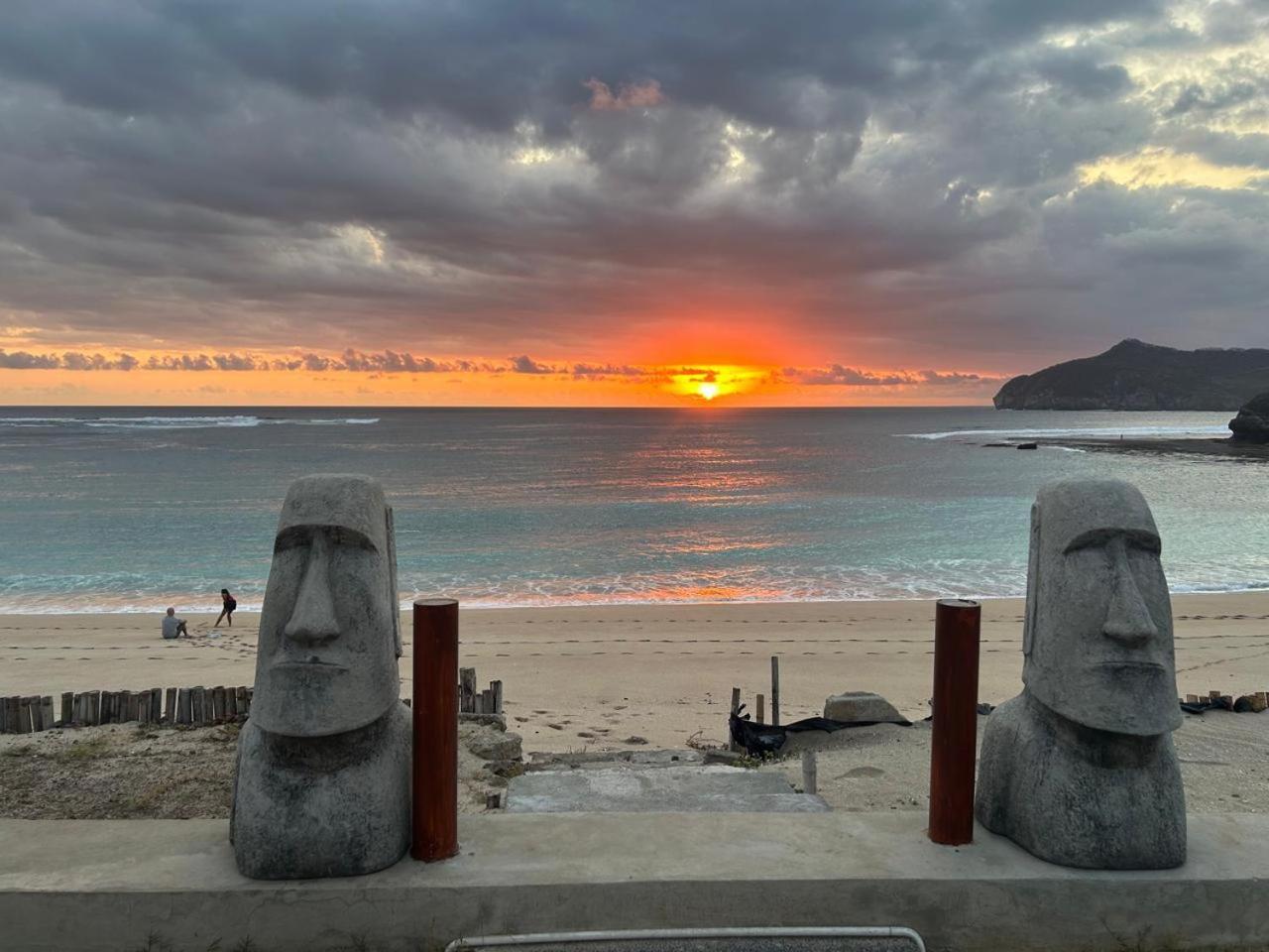 Mama Nings Beach Hotel Sekongkang Luaran gambar
