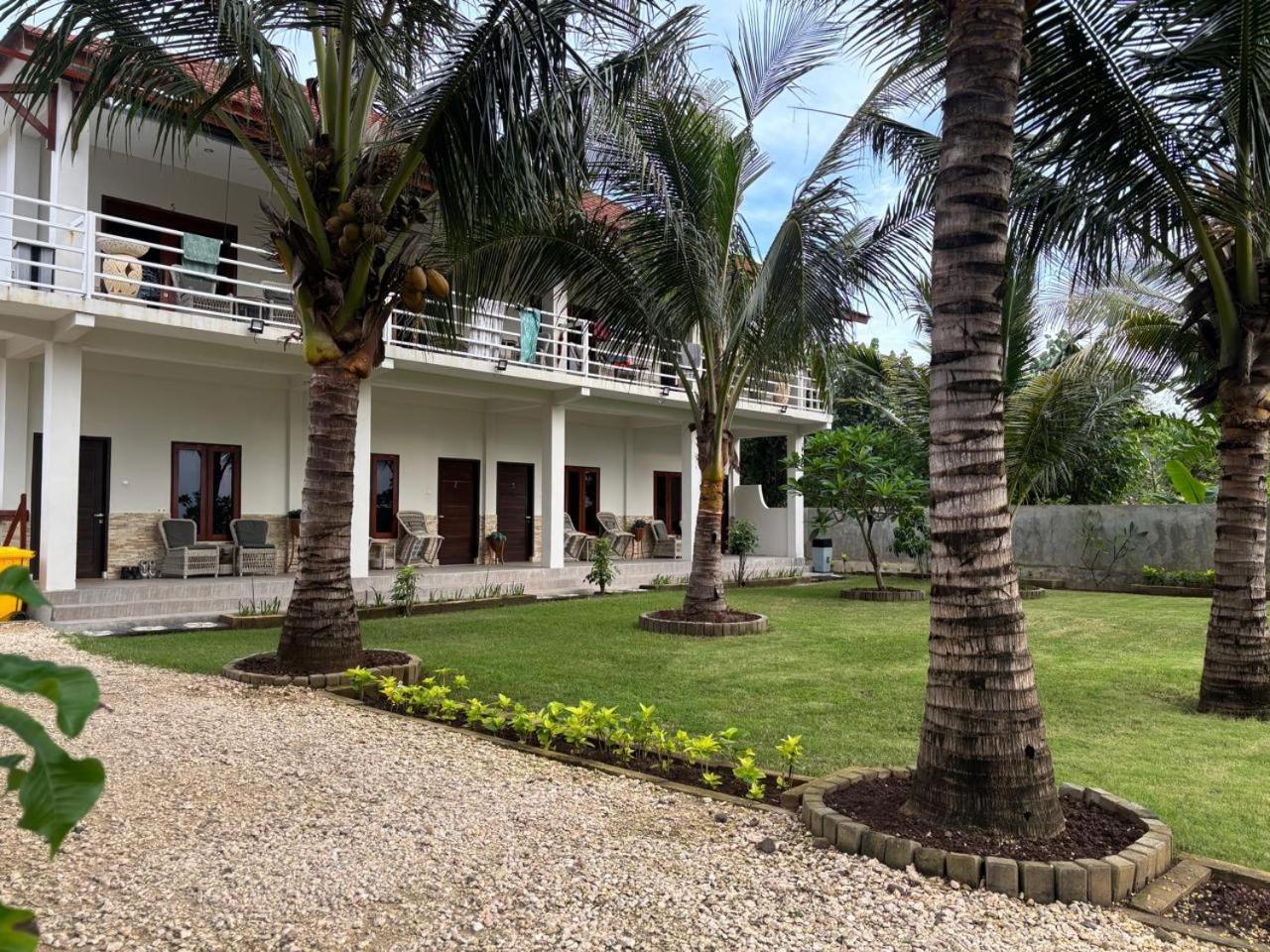 Mama Nings Beach Hotel Sekongkang Luaran gambar